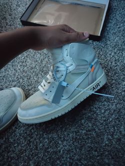 Air Jordan 1 off white size 9