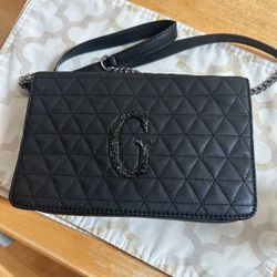 Guess Bag Used A Couple Of Times 