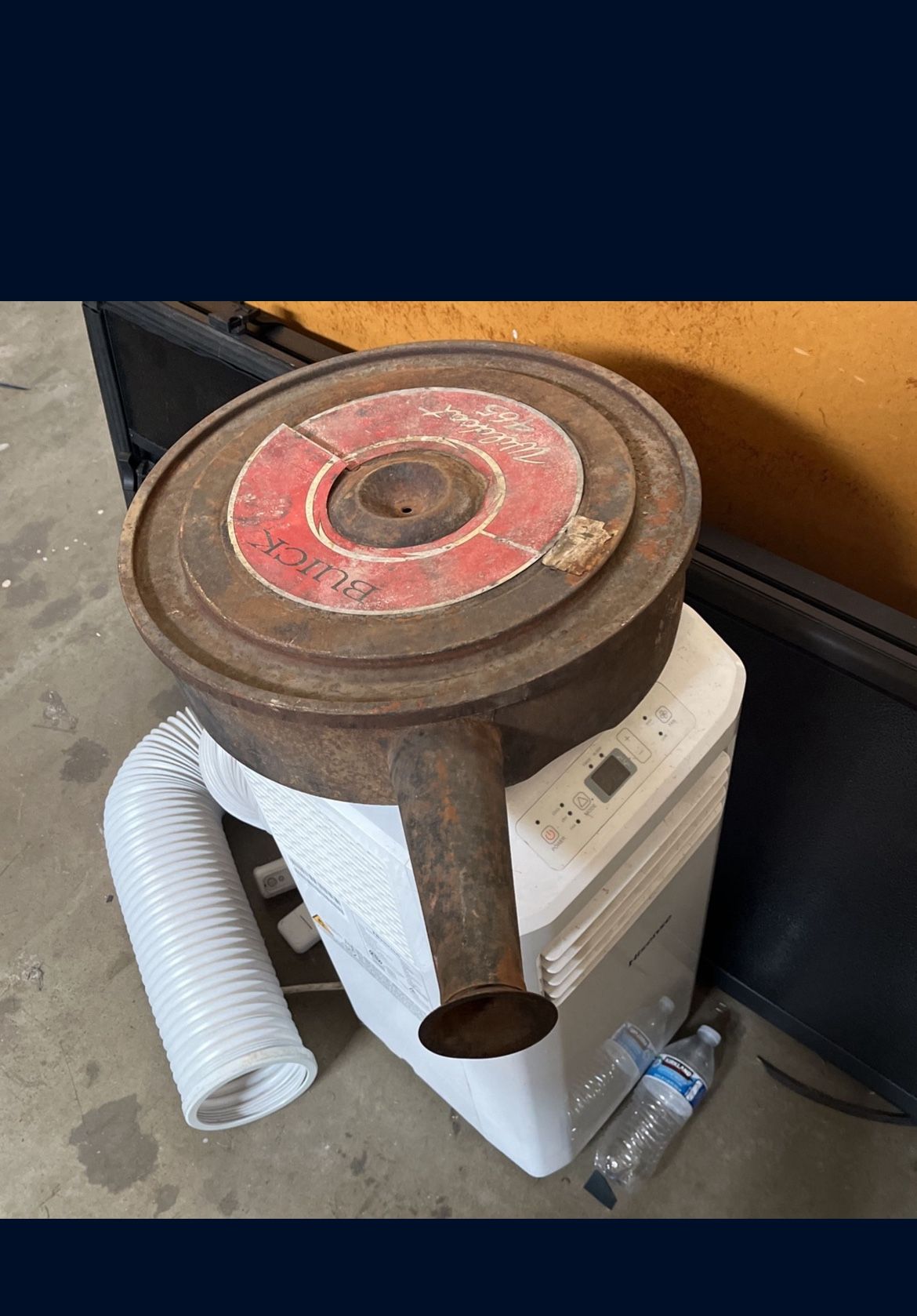 1960s Wildcat Buick Air Cleaner