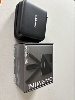 Garmin approach R10  golf launch monitor / golf sim