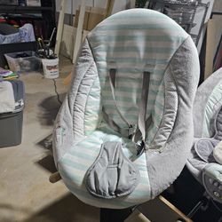 Baby Bouncey Like New Don't Need 