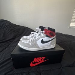 Jordan 1 high Retro Light Smoke Grey 