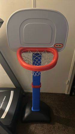 Kids Basketball Hoop - Little Tikes