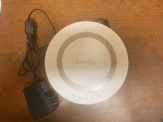 EnGenius wireless router ESR900