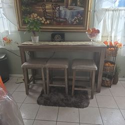 Mesa Larga Como Barrita Con 3 Bancos Largos