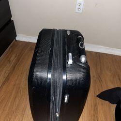 Samsonite Expandable Lightweight Carry-On Luggage Black Solid Unisex Adult New