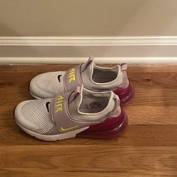 Nike shoes
