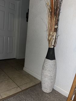 2 Floor Vase $20 Each