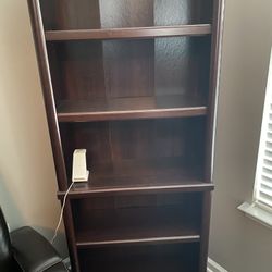 2 Bookshelves