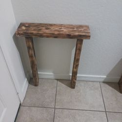Cute Clean Unique Small Wooden Stand / Home Decor Can Be Indoor /outdoor Must Pick Up Broadway And APACHE BUCKEYE AZ $30 Firm 