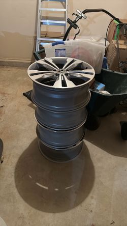 Mercedes Benz 2019 Cla250 rims