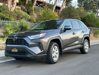 TOYOTA RAV4 LE FWD 2023 ONE OWNER!