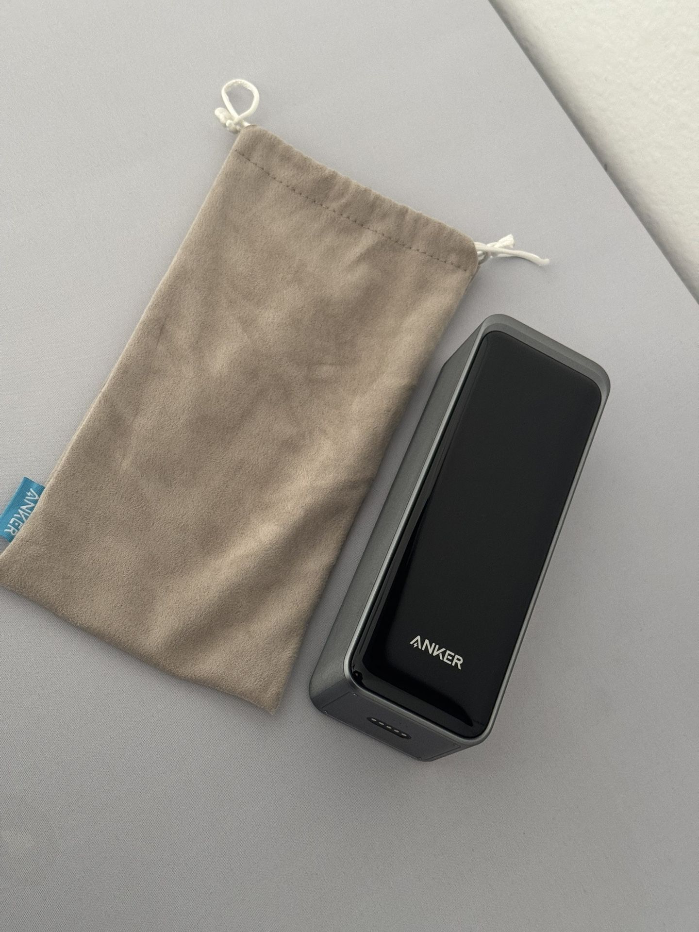 Anker - Prime 27,650mAh Power Bank (BLACK) - 250 watt output