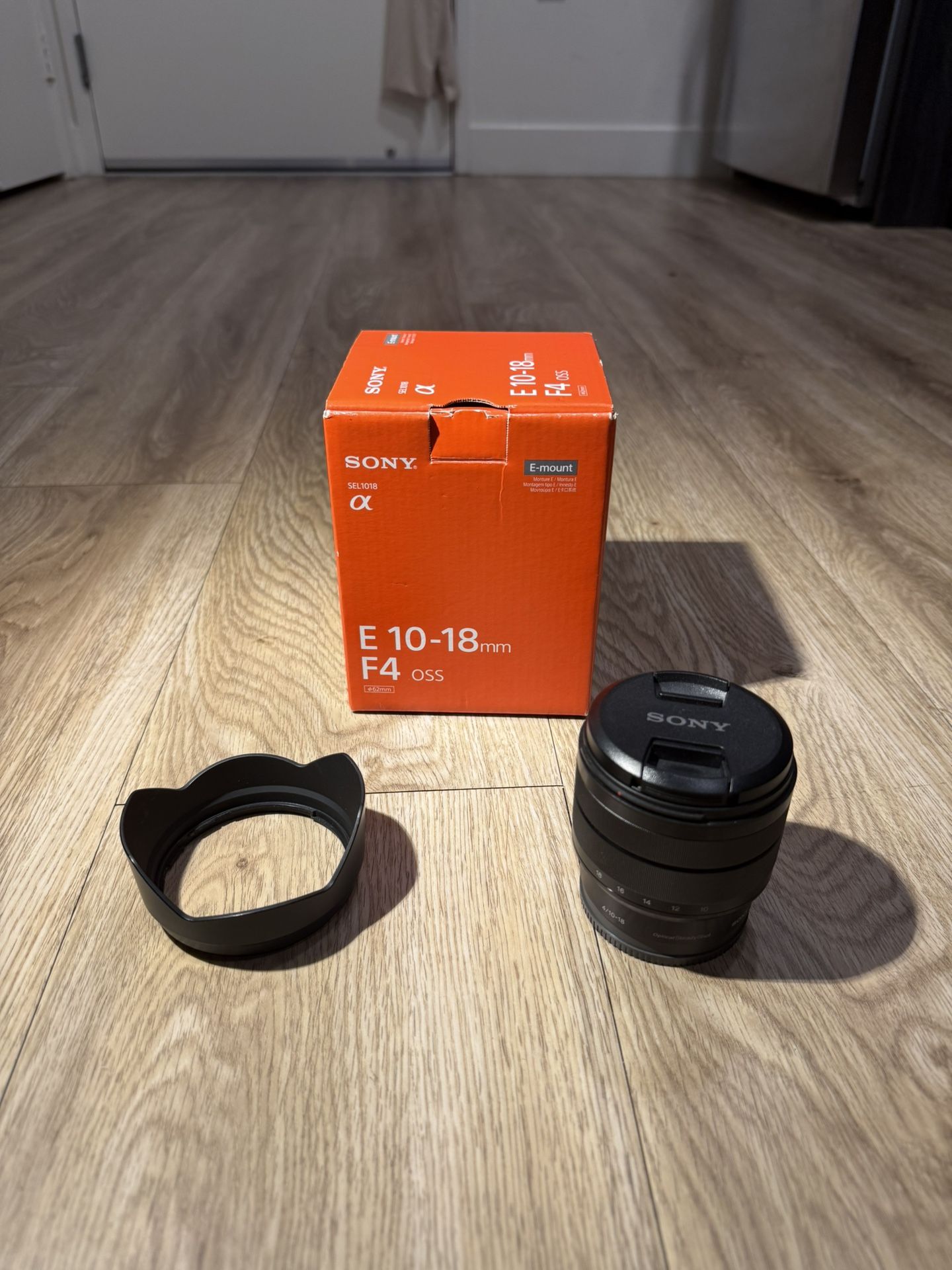 Sony - E 10-18mm F4 OSS Wide-Angle Zoom Lens (SEL1018),Black