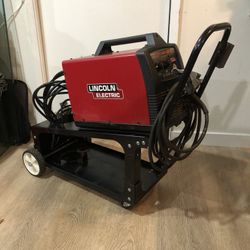 Lincoln Electric Easy-MIG 140 Welder 