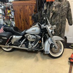 Harley Road King Classic 2005