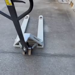 Lots Of Pallet Jacks Available All Used$199-259 Ea!