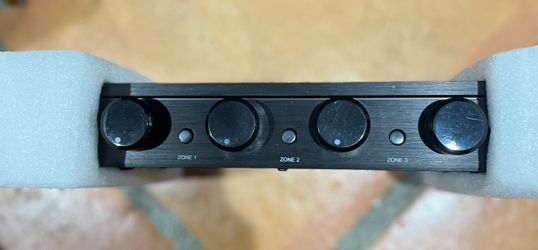 SPEAKER • MONOPRICE • SSVC-4.1 4-Channel Speaker Selector with Volume Control