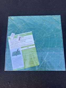 A self-healing rotating cut mat is a specialized cutting surface