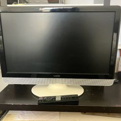 Vizio 22’ LCD TV