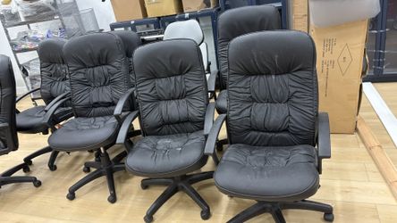 Whole sale Black Office Chairs, MAKE OFFERS! 