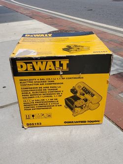 Dewalt D55153 Heavy-Duty 4 Gal 1.1 HP STACKED TANK AIR COMPRESSOR