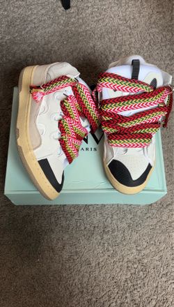 Curb Sneaker