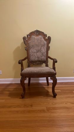 Dining table chairs