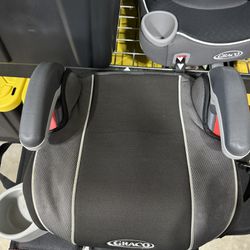 Graco Booster Seat With Seat Protector 