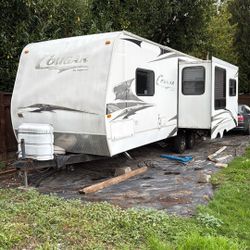 2007 Cougar Travel Trailer 