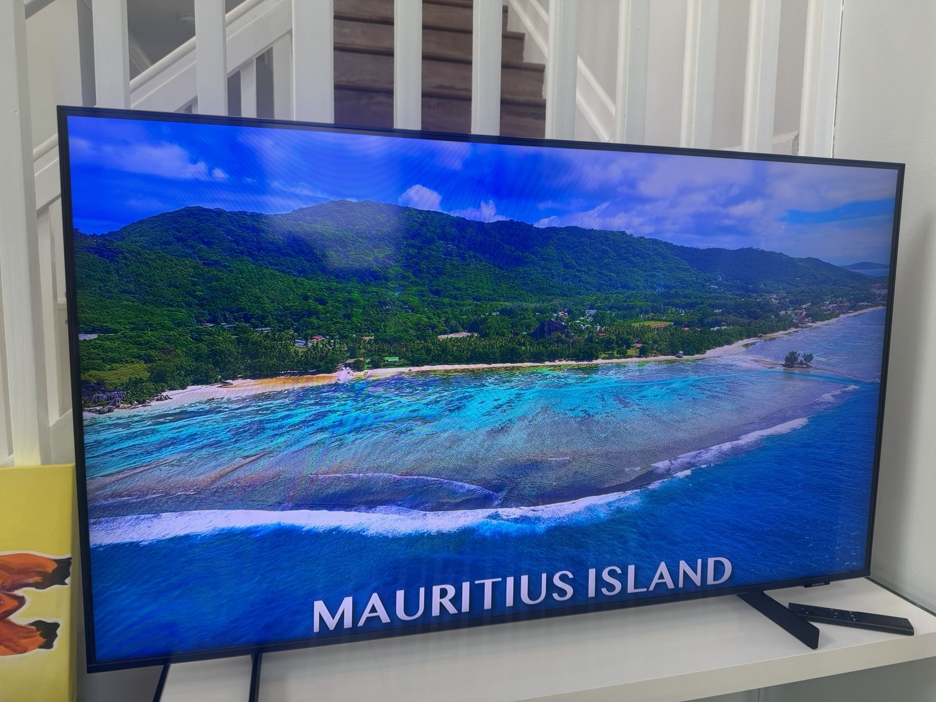 SAMSUNG 50-Inch 4K UHD AU8000 Series HDR, PC on TV, Smart TV with Alexa Built-In UN50AU8000FXZA