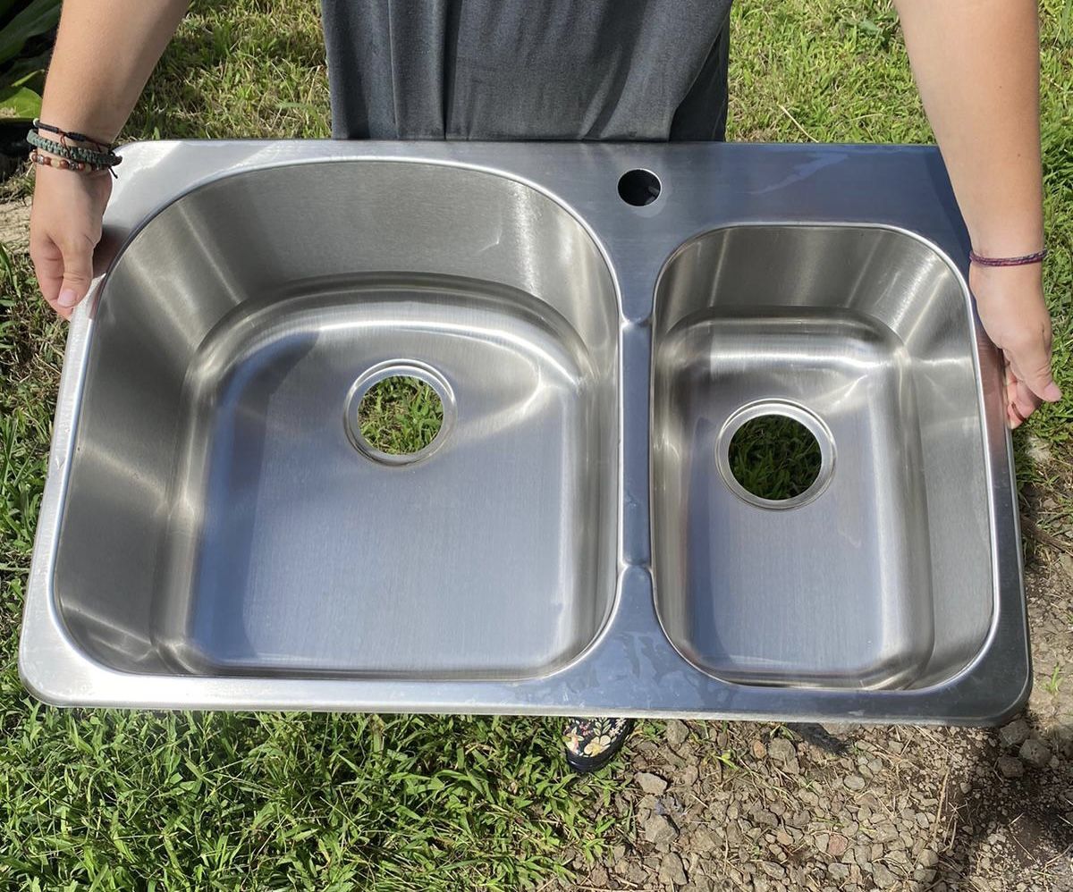 31.5” Stainless Steel Double Bowl Kitchen Sink