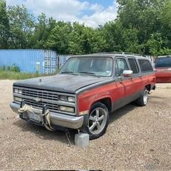 1987 Chevrolet R10 Suburban