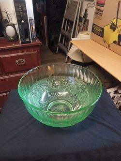 13"   BIG   Thick  Glass   Heavy Duty   Decoration  Bowl