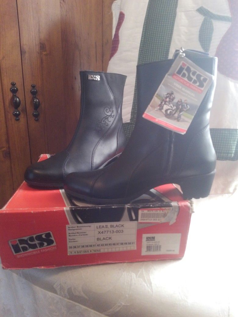 Women's Motorcycle/Fashion Boots Sz.6-1/2