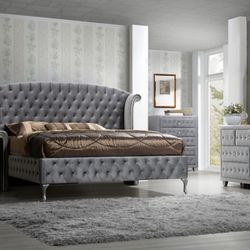 BRAND NEW KING SIZE BED ROOM SET 1 KING BED FRAME 1 DRESSER 1 MIRROR 1 NIGHT STAND NO MATTRESS INCLUDING 