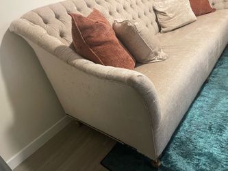 Tufted chesterfield sofa