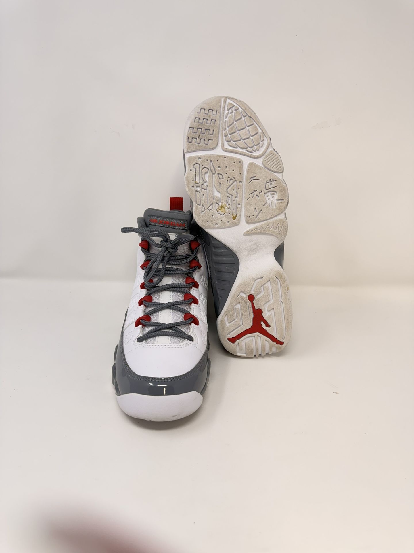 Authentic Nike Air Jordan 9 Retro – Youth Size 5.5Y