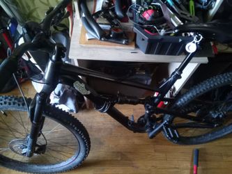 Revel mountain bike