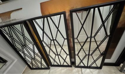 3 hanging mirror panels