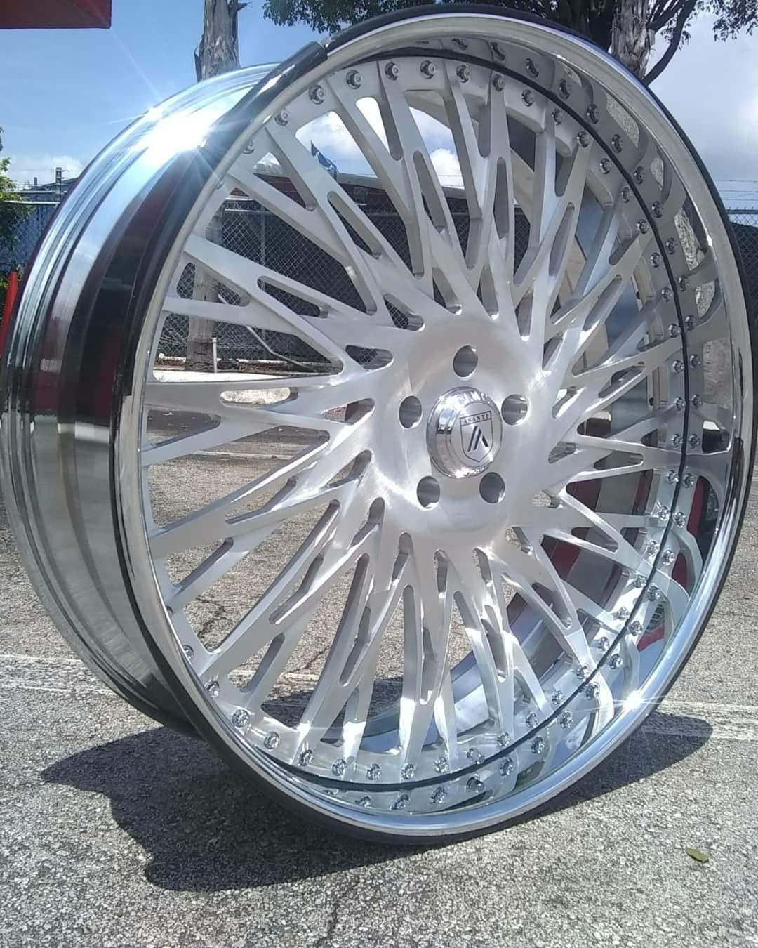 26" Asanti fs14 (brushed face/chrome lips)