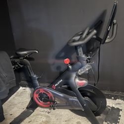 Peloton Bike 