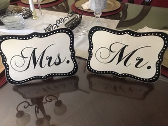 Mr & Mrs signs perfect for wedding