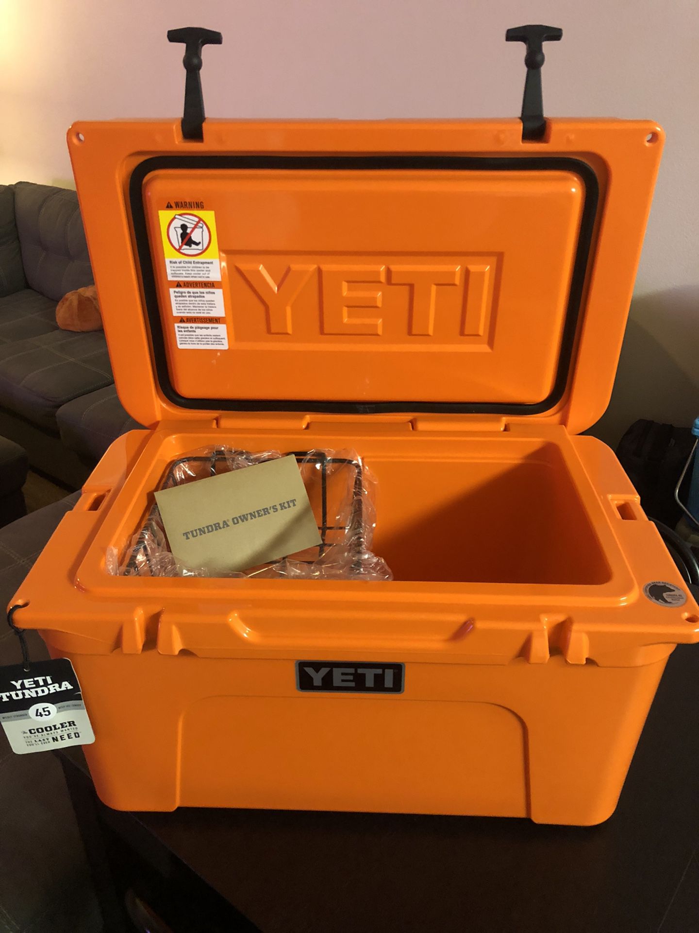 Yeti Roadie King Crab orange Cooler for Sale in Vacaville, CA - OfferUp