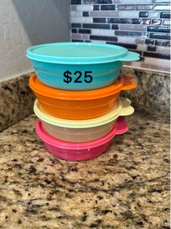Tupperware Cereal Bowls with Lids