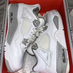 Jordan 4 Oreo Size 7Y