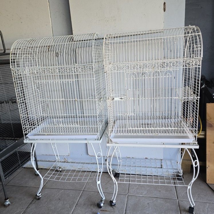 BIRD CAGES & BIRD STANDS