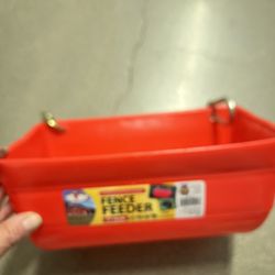 Fence Or Crate Feeding Bucket