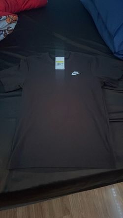 nike black t shirt size small