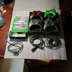Xbox One: 4 Controllers, 7 Games